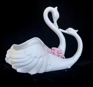 Ceramic White Swan Pot